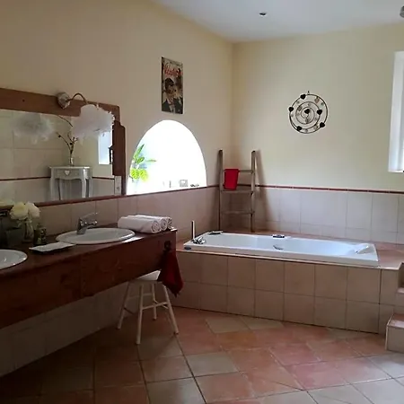 Bed & Breakfast Mon Petit Soulie Loupia
